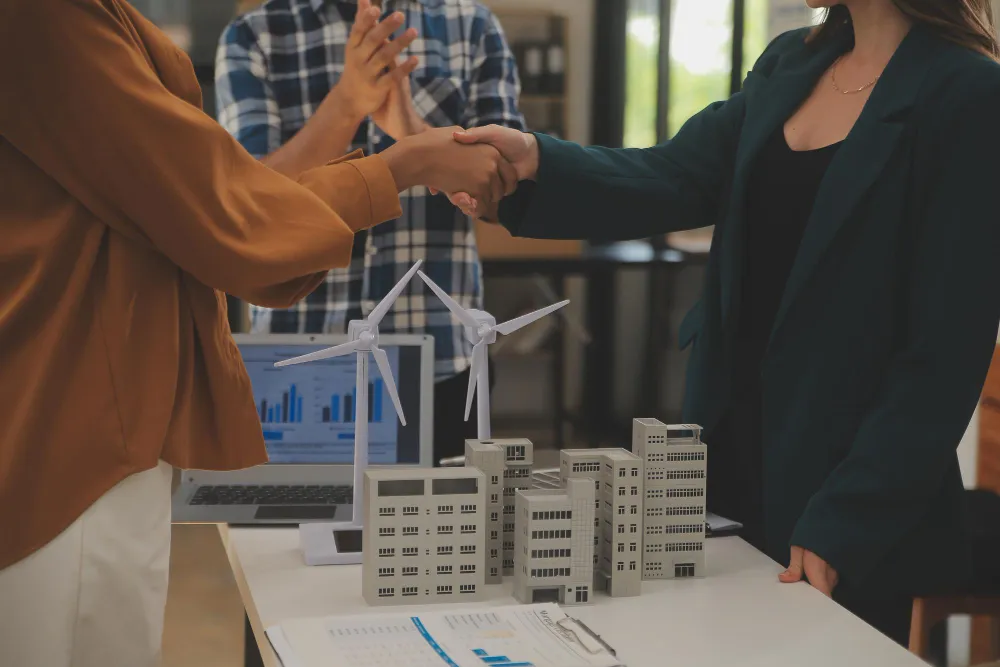 {{ value.featured_title }}