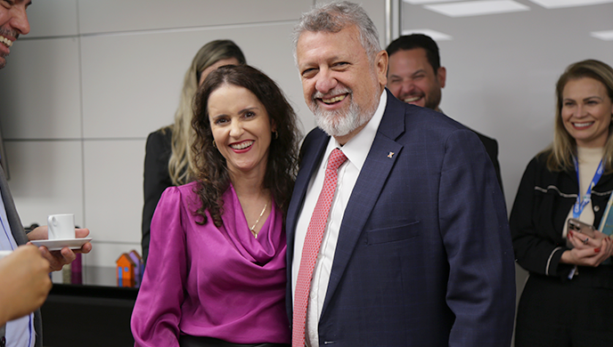 Enap e Caixa firmam parceria para oferecer capacitação a gestores de todo o país