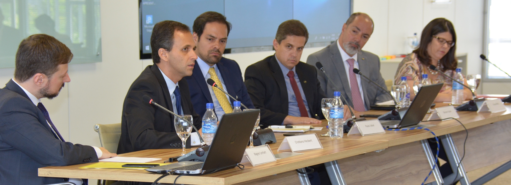 Enap recebe futuros dirigentes de Secretaria Especial