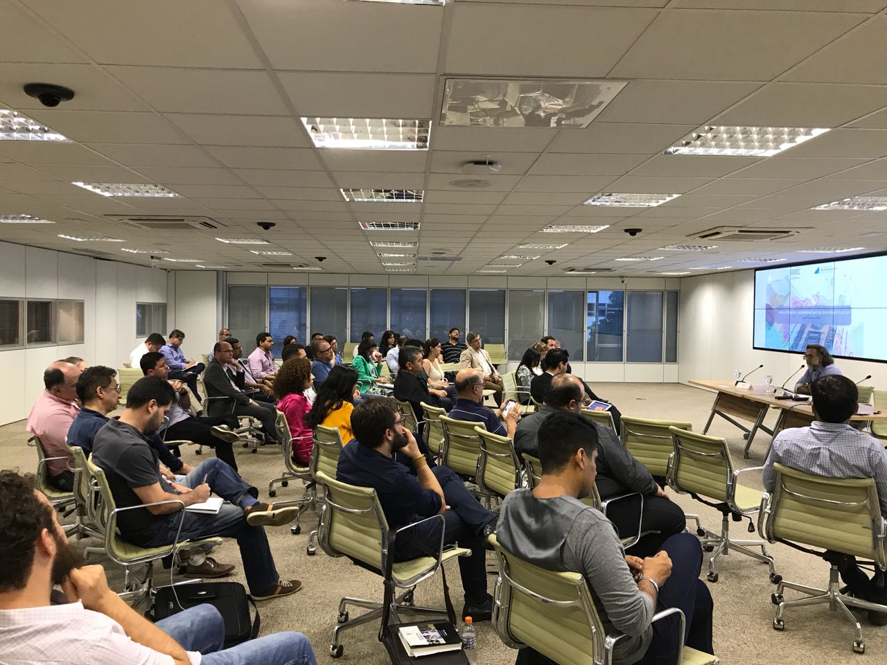Privatização: experiências de implementação é tema de palestra realizada no âmbito do Curso Internacional sobre Desenvolvimento