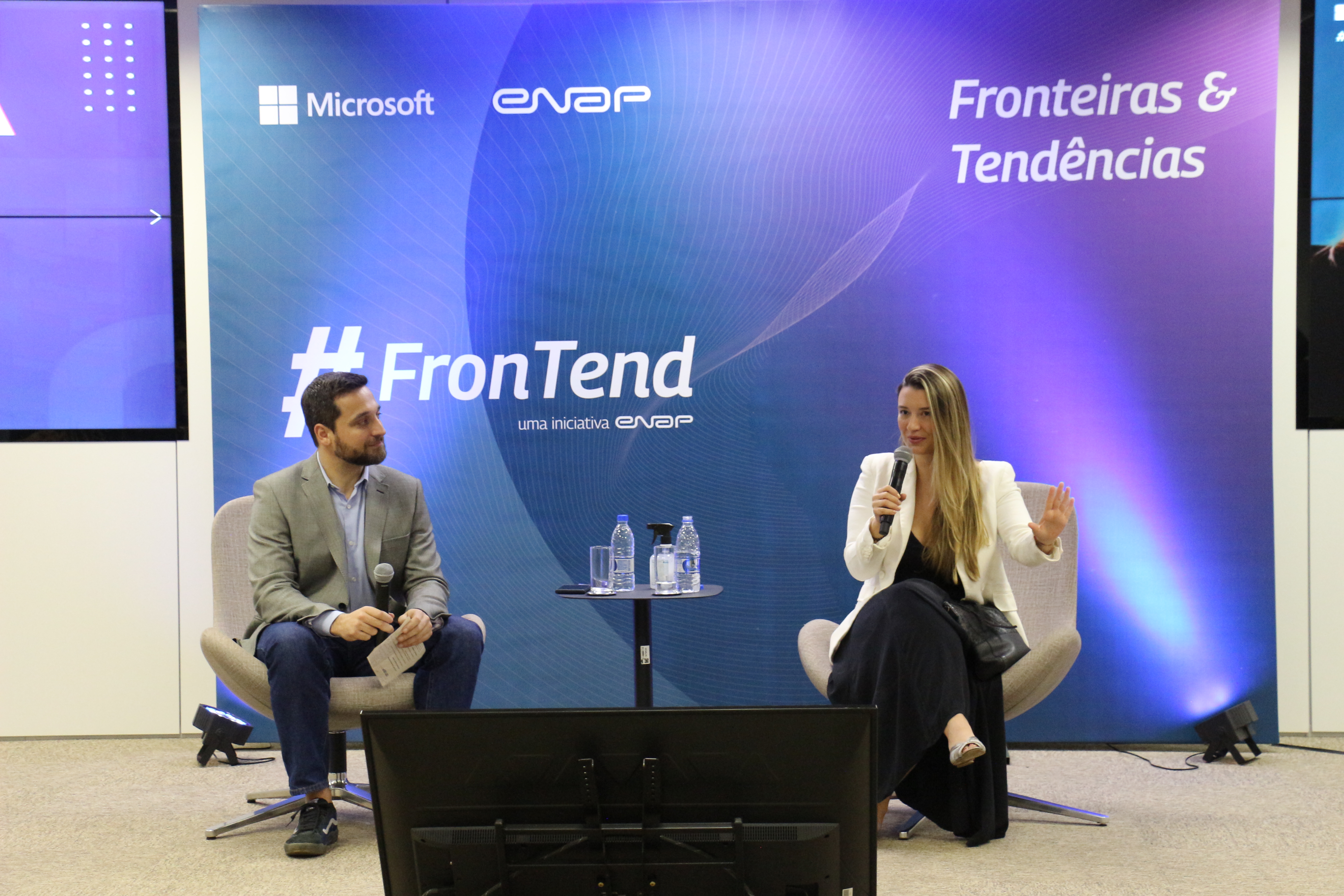FronTend debate os desafios da blockchain e das criptomoedas 