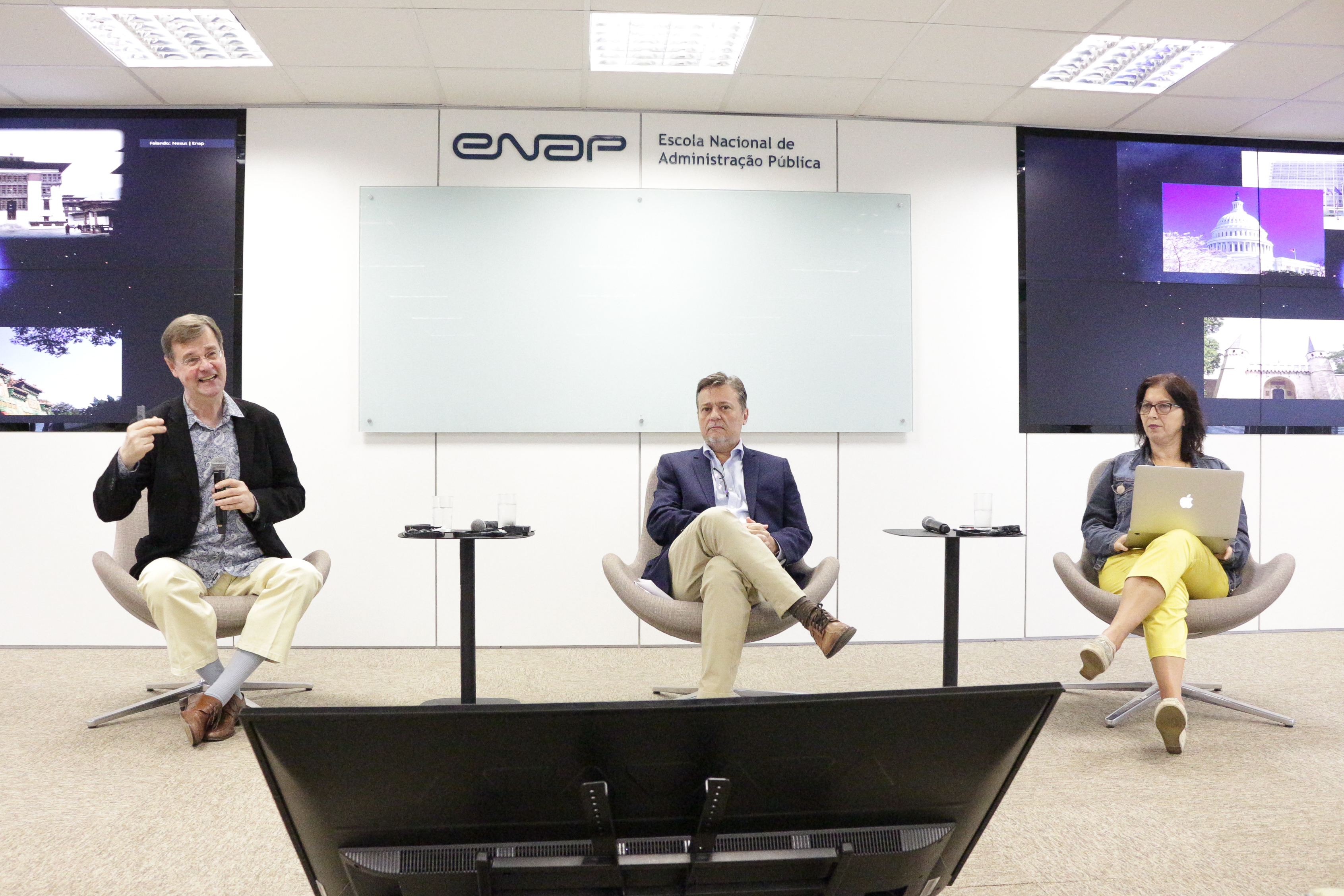 Enap reflete sobre cenário internacional e melhor modelo de governança