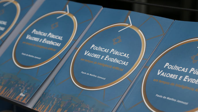 Enap sedia lançamento do livro "Políticas Públicas, Valores e Evidências em Tempos de Inteligência Artificial" e promove debate sobre o tema com o autor