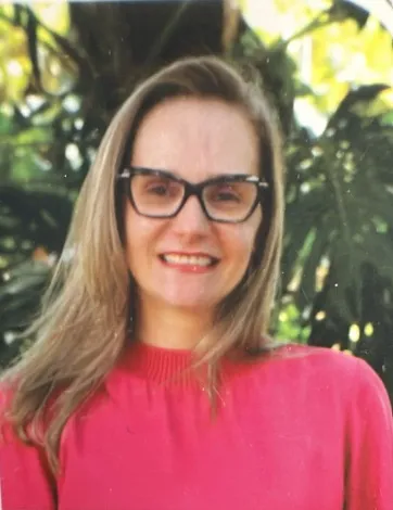 Coordenadora-Geral de Desenvolvimento e Execução de Experiências de Aprendizagem Síncronas da Diretoria de Desenvolvimento Profissional