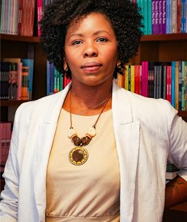 Foto de {{ member.name }}