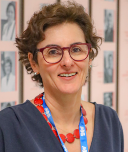 Foto de {{ member.name }}