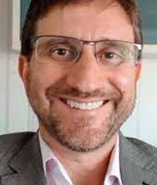 Foto de {{ member.name }}