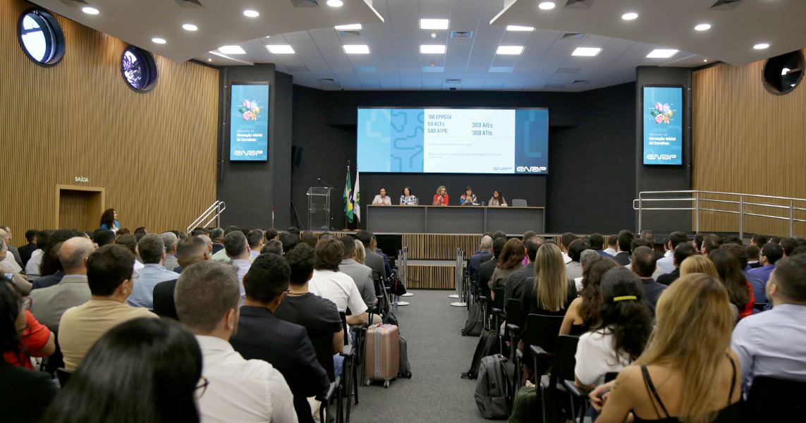 O curso de formação é uma etapa obrigatória, classificatória e eliminatória do CPNU